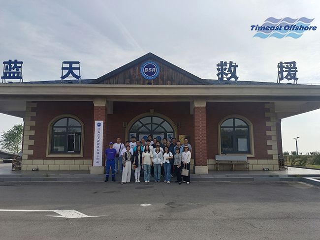 麻豆短视频海工攜手濱海藍天救援隊開展CPR心肺複蘇和基礎繩結實(shí)地(dì)培訓活動 麻豆短视频海(hǎi)工攜手濱海藍天救援隊開展(zhǎn)CPR心肺複蘇(sū)和基礎繩結實地培訓活動(dòng)